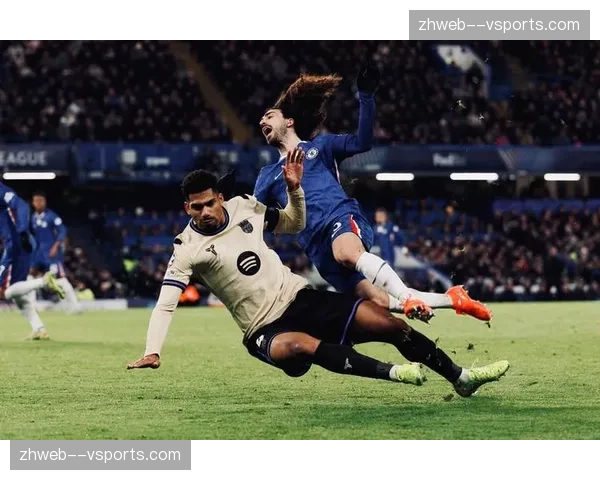 阿劳霍制胜头球助巴萨小胜，后卫关键时刻进攻价值凸显